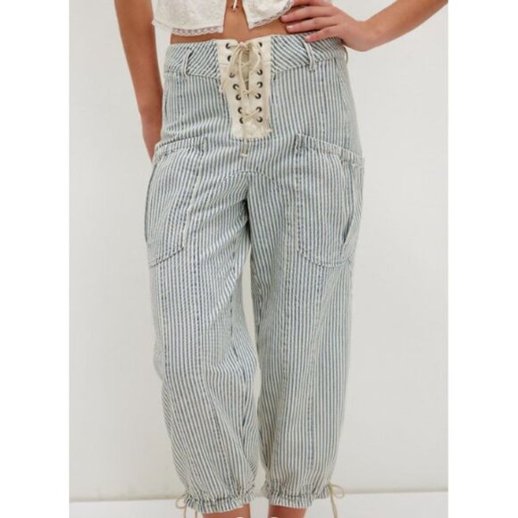 NWT We The Free Smooth Sailing Cropped Jeans -Indigo Combo